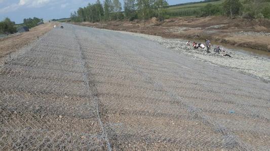 雷諾護墊分成若干個的單元格的優勢是什么