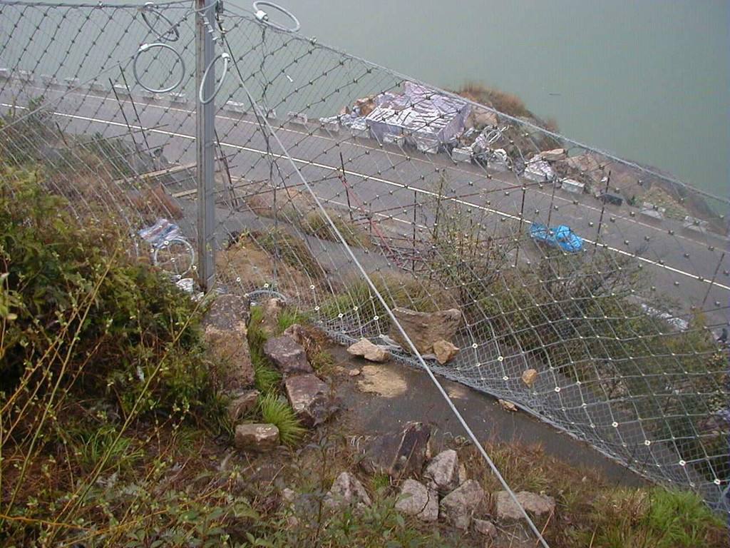 邊坡落石防護網的環保能力需求