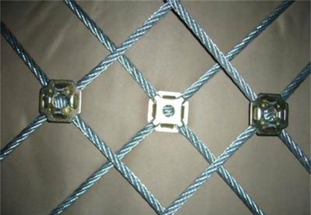 邊坡落石防護網的優勢特點是什么